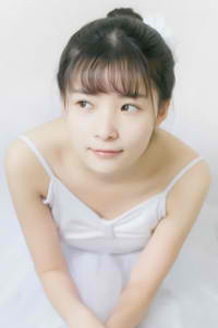 三亚红衣女子